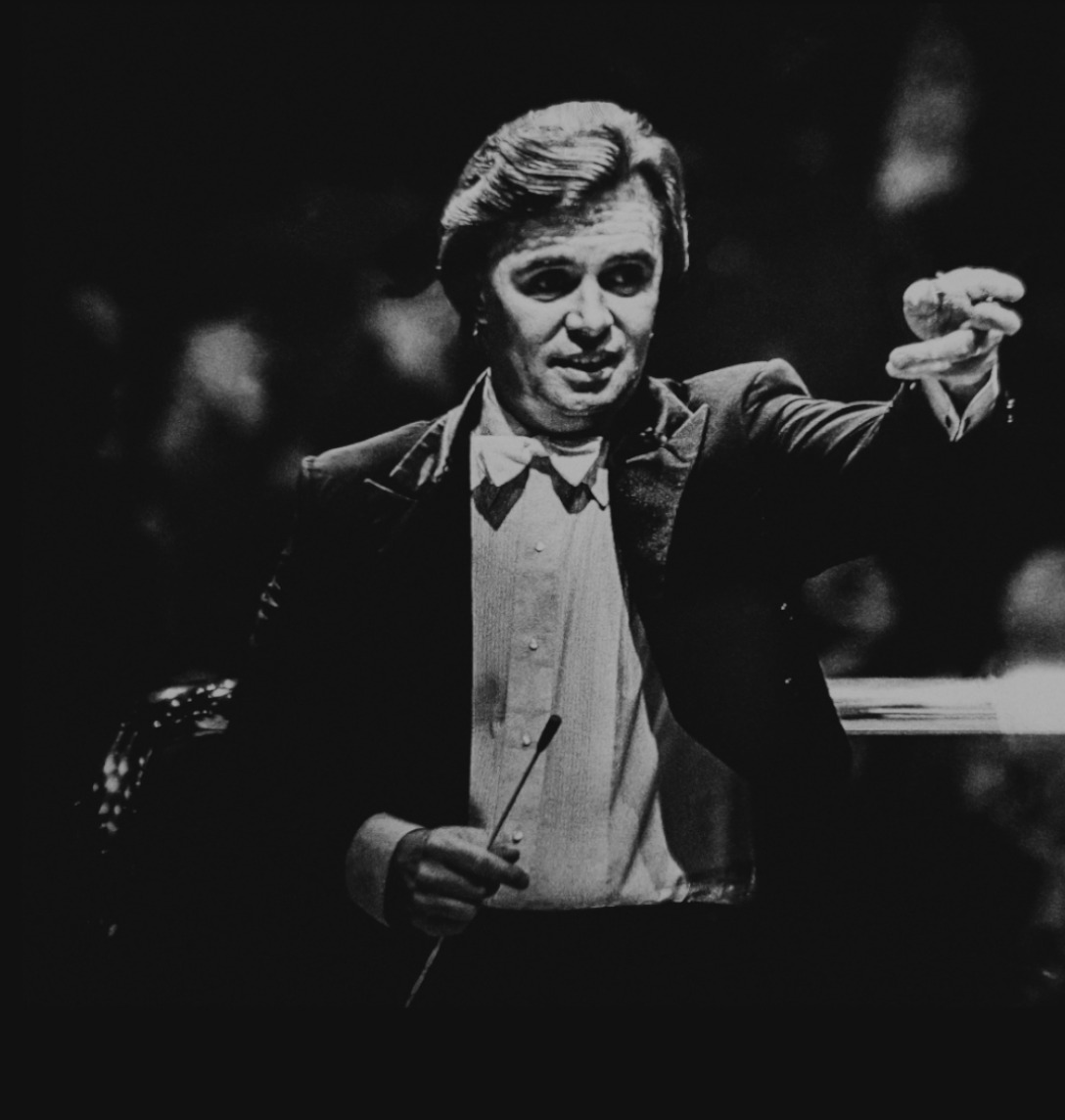 Paul conducting